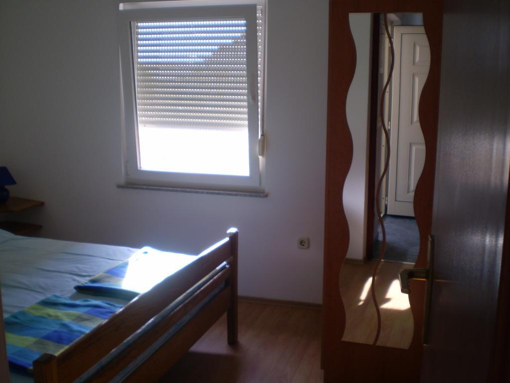 Apartmani Marija&Damir Vir Esterno foto